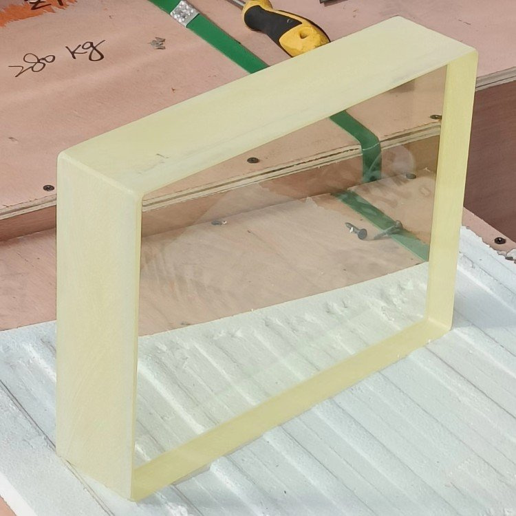 庆阳铅玻璃是什么材料做的